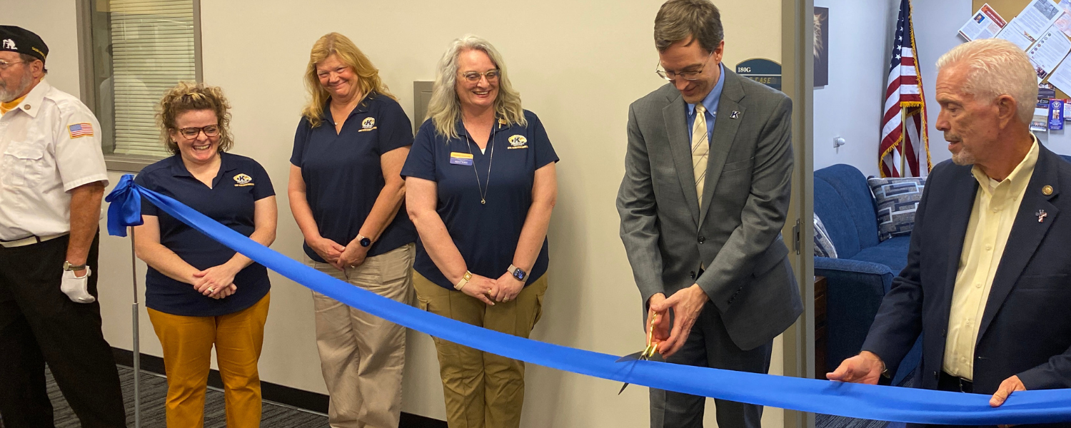 Kent State Trumbull Opens Military and Veteran Resource Center Kent